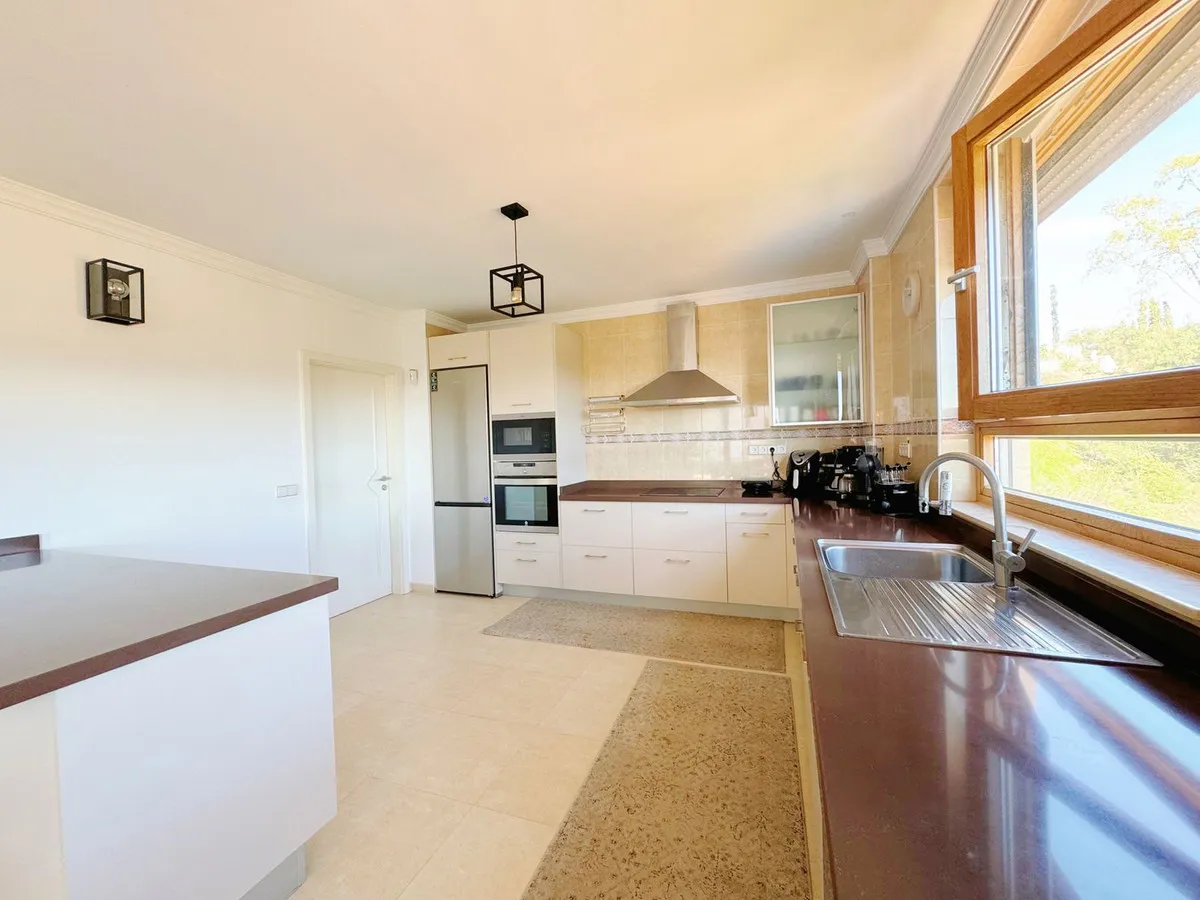 9502e562-8fda-4278-a963-8b00d5f4c2cf