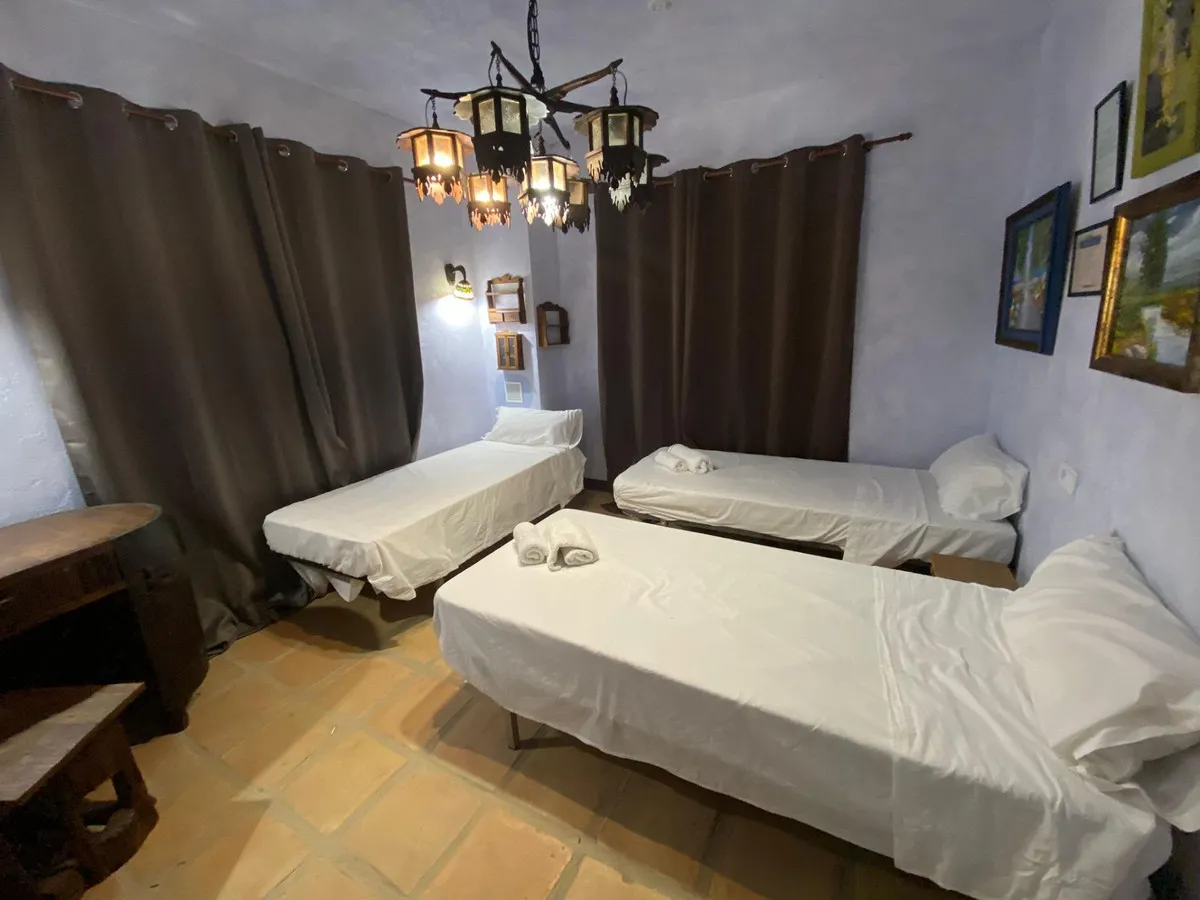 4b23ffbc-b8a1-4db2-af82-aba6441175af