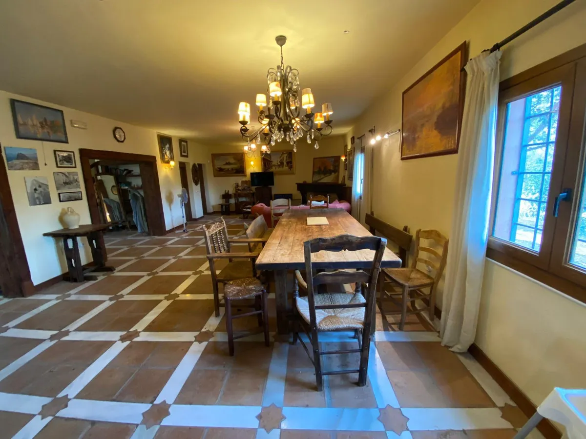 4e301908-8ad0-455a-b13f-2e7f05a59389