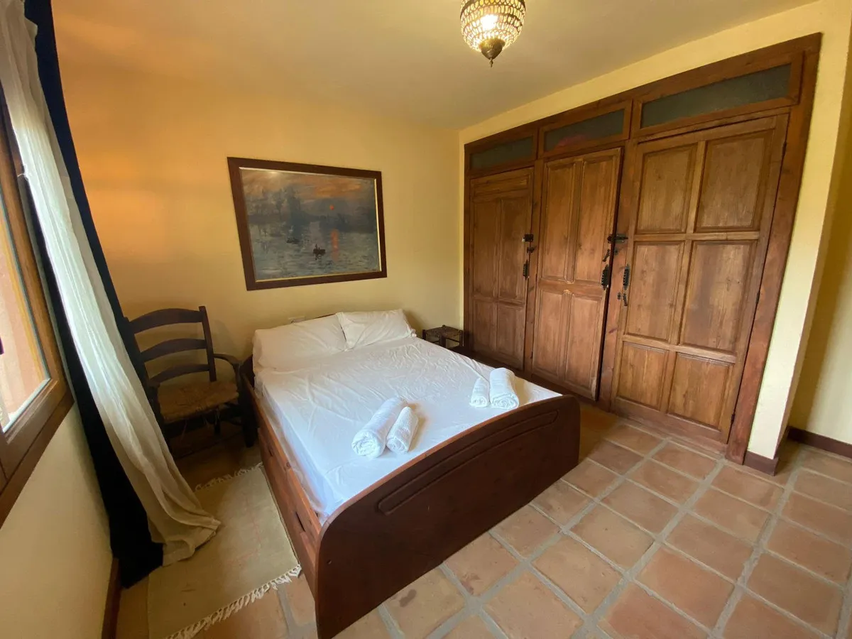 ebe02ff4-2df1-4d40-9a0a-7f95bd22a428