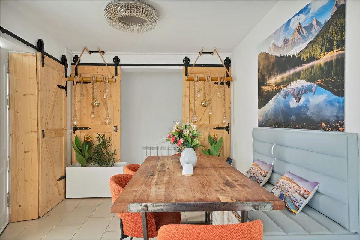 109a06e1-1fe6-4b28-986e-3c4f58a357da