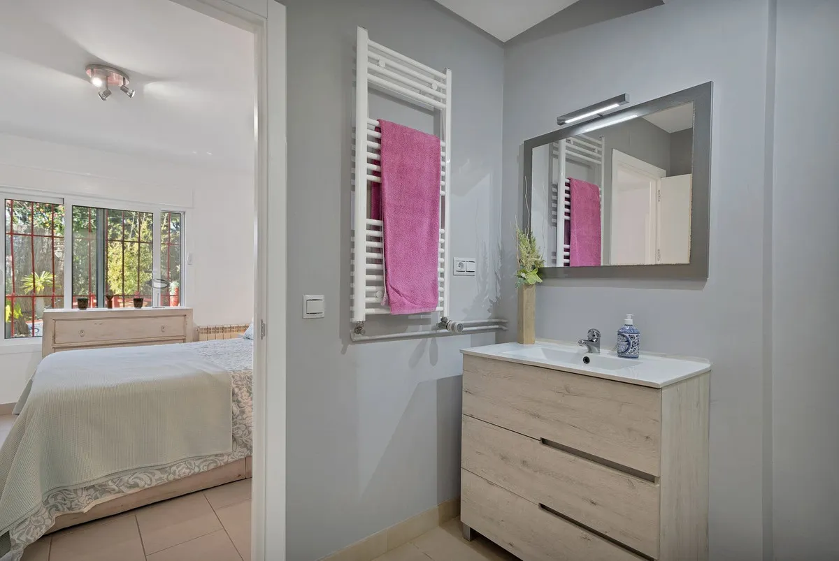 6cccad71-6e07-48f7-8be4-f5888cffce93