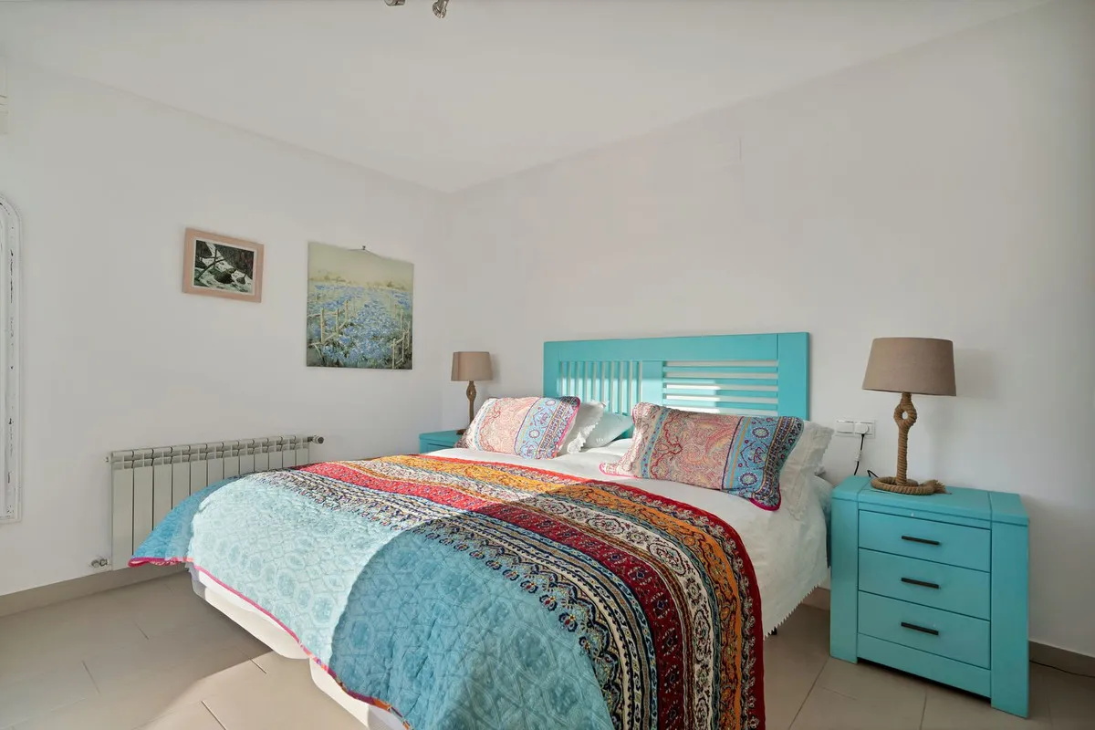 7282d24b-2a5f-4d37-a414-822c9cb02706