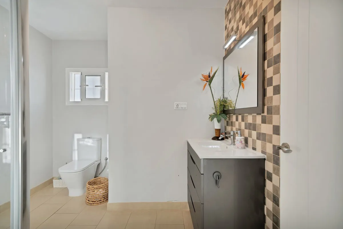 7464150f-1936-438f-a1dd-7efa02035e85