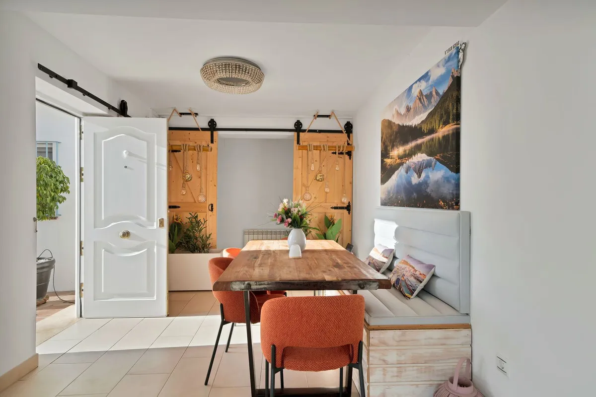 7716d72e-7d8d-4c62-a93d-8b3d809385a4