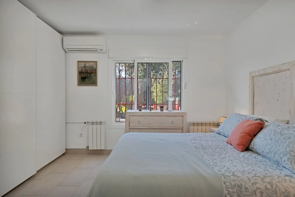 de31faa6-a210-4c5d-9409-0ec302d64e7f