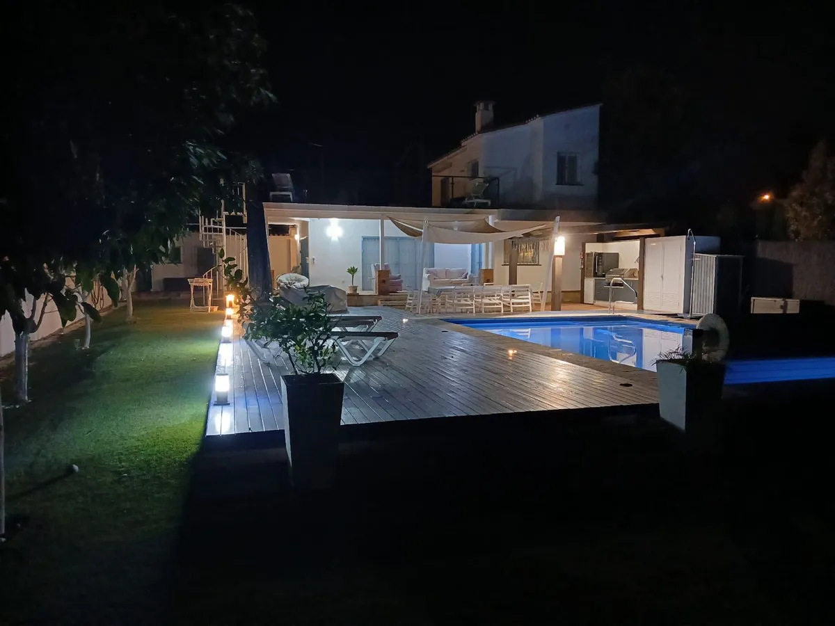 eb0b15c9-6394-498c-ab22-827eaedd6558