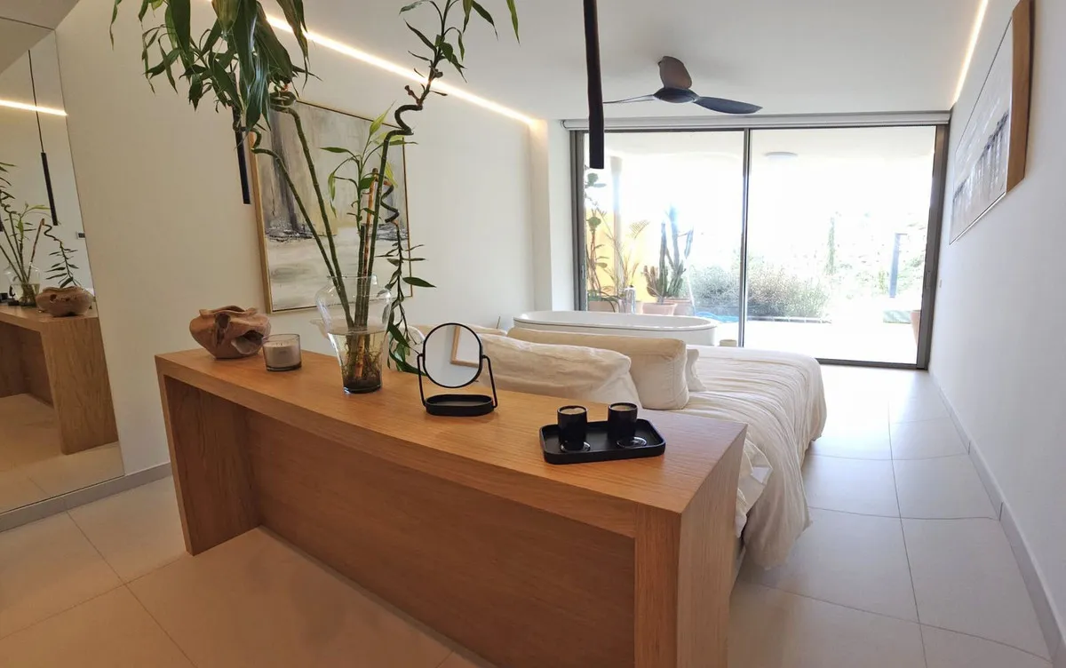 6101beb0-592a-4828-94e0-8356bff00e91