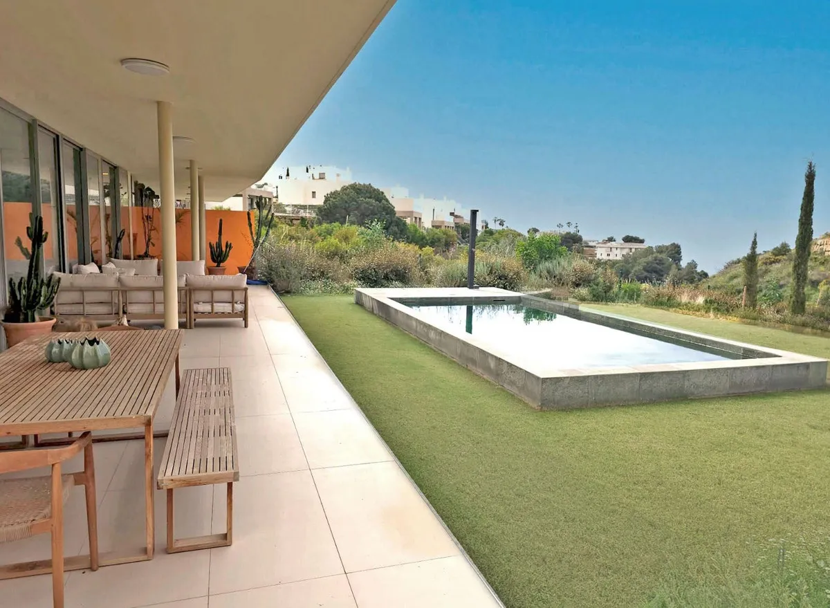 7ae7e275-734a-4faf-9487-84d7606d2ddb