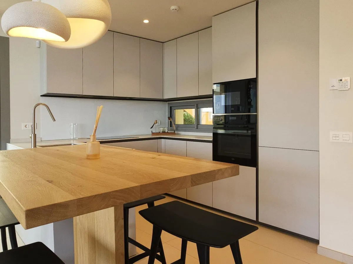 854495e8-7d92-4a90-89dd-ac63f19acd63