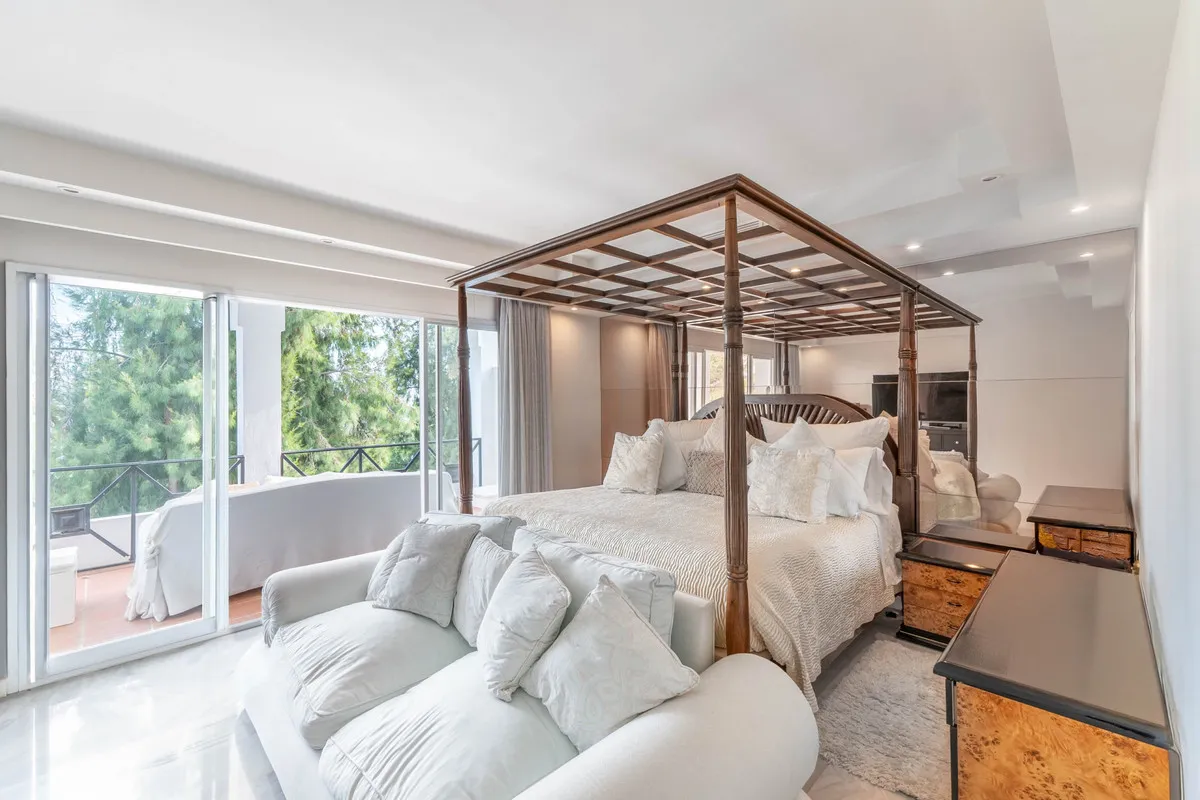 7b13321e-33bc-464c-8403-4313255ea094