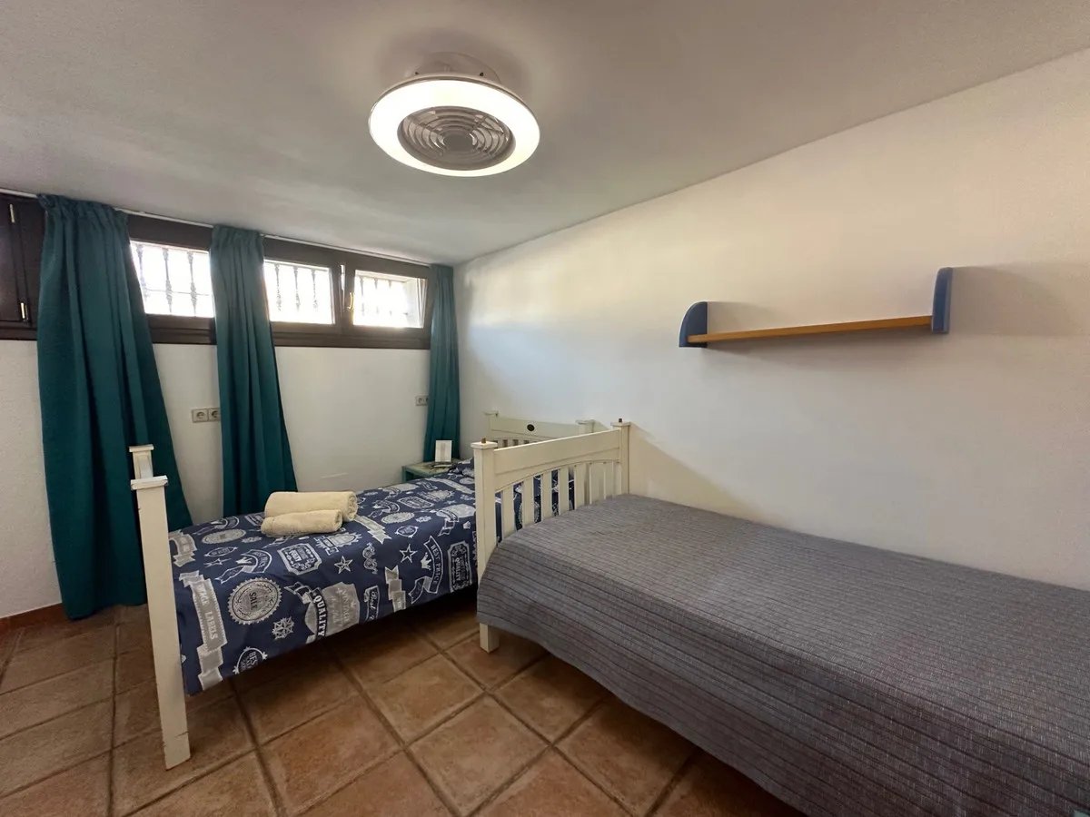 c04ed8b3-8f14-485f-b4dc-d4c3ce12dc89