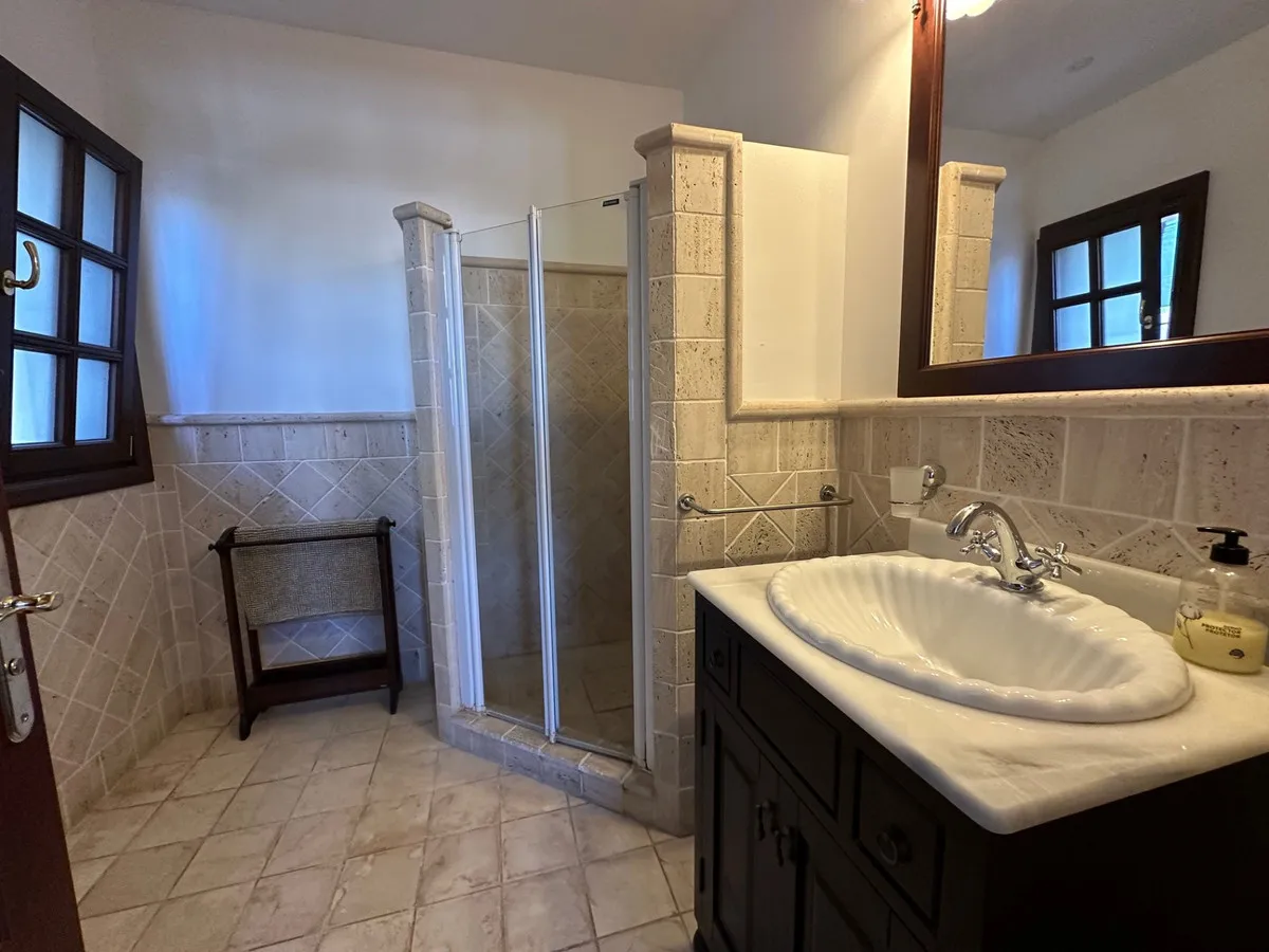 cec67de0-6c06-43e0-812a-2350397961e1