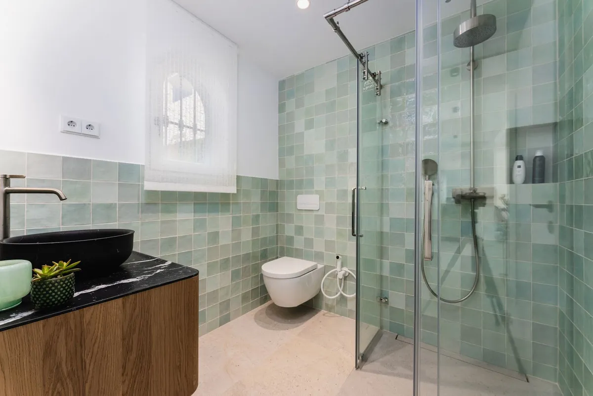 254c5c63-aa69-4ac0-ac75-460493a6590f