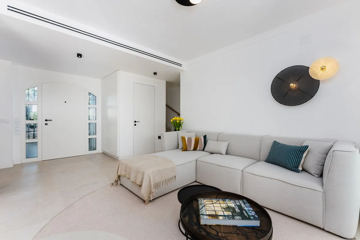 283dc455-ac6c-4018-bcb4-858645ce7f18