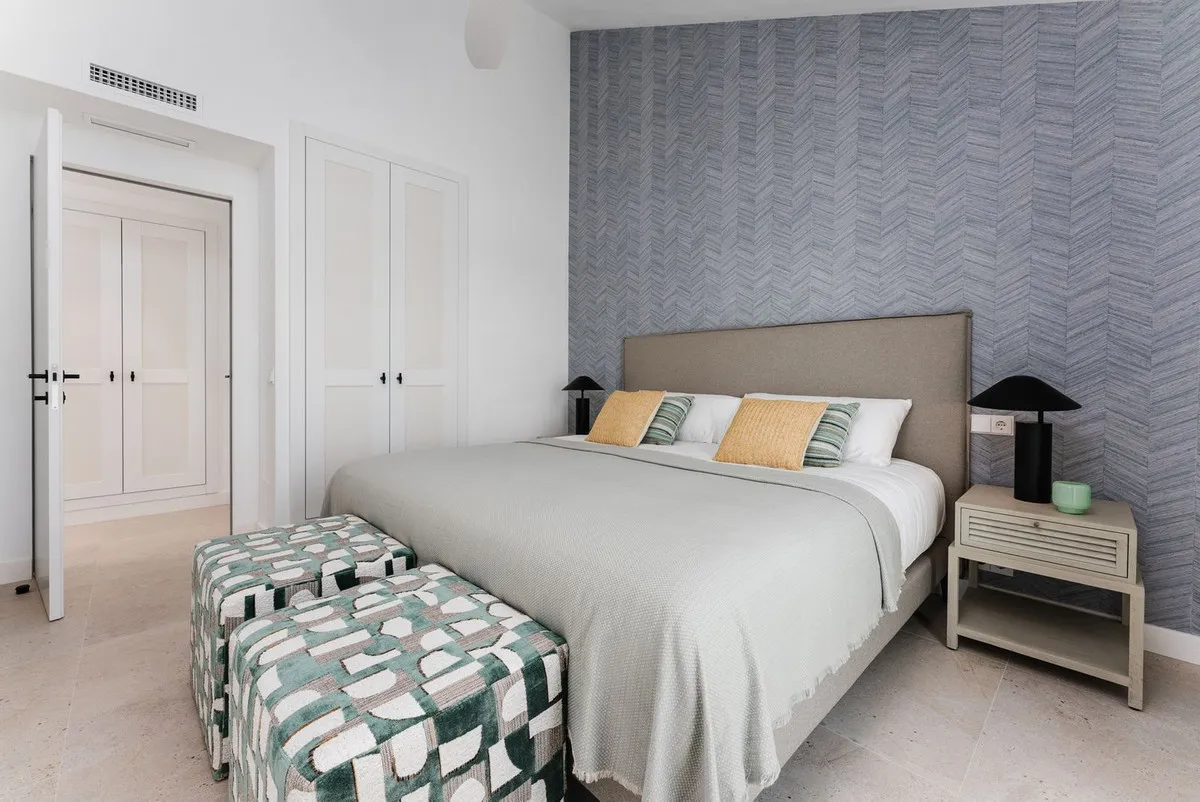 3787cbc7-cb32-4674-af93-3f5bd7f02d59