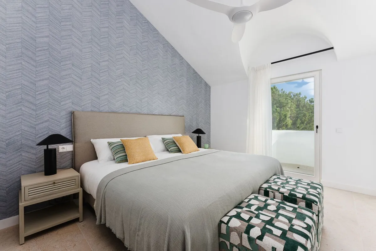 380a0c56-71d8-4c21-9177-9094e976b7c7