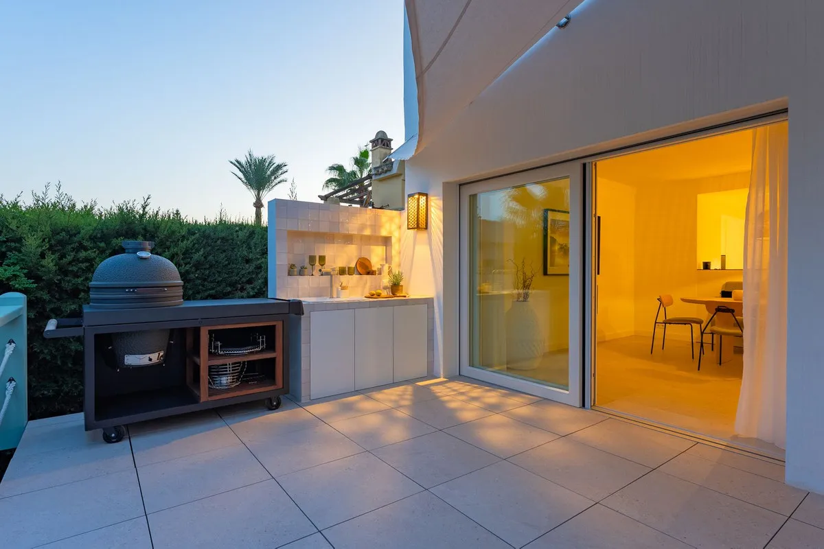 c2b4d71a-082d-4ca1-ba4e-3fb389a614b3