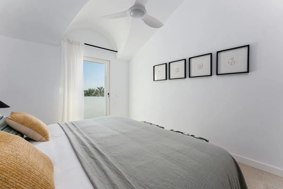 c636a2b2-df30-4d78-bd0b-cb71947524b8