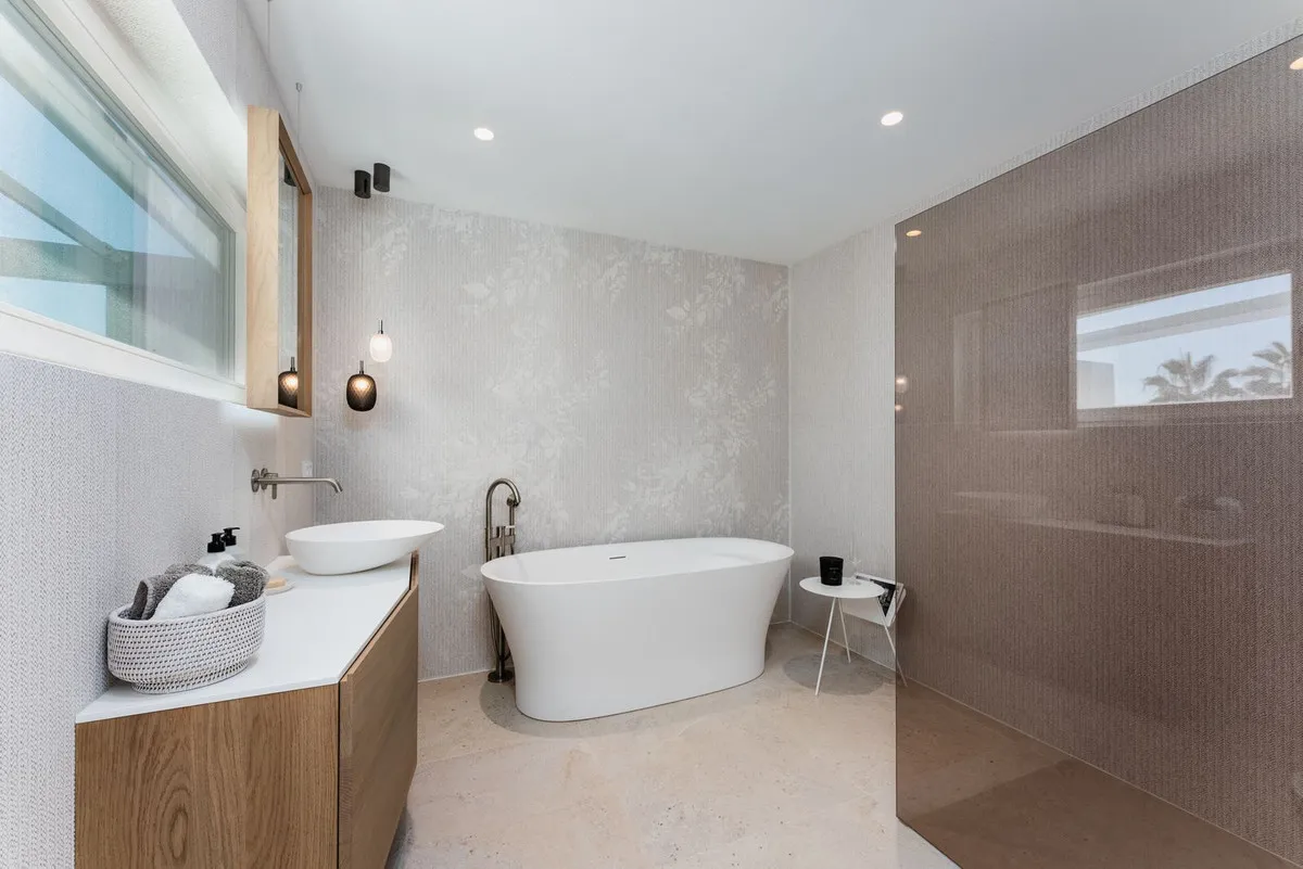 d7311f49-07e8-46b5-8cc8-726c667fd937