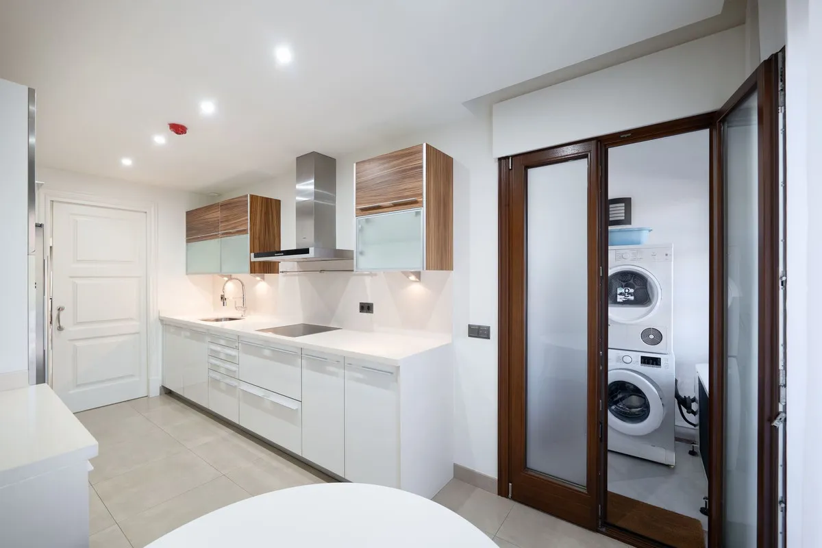 eca09f2c-41b5-47f1-a8ab-85a2f2540539