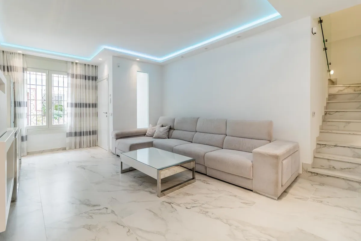 91a89c9e-c197-45e2-b71f-fbe37e2a0b89