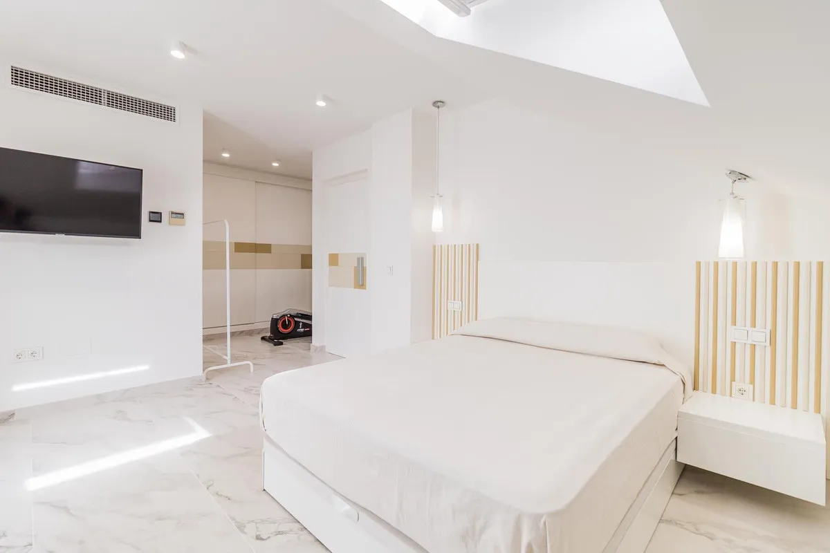 9ed745a0-229c-4899-920d-5d951334b938