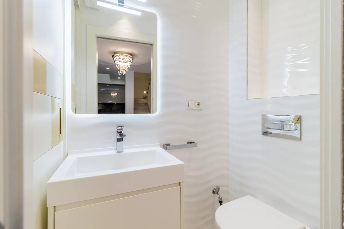 f63fcbe4-a613-4169-831b-58303f99814e