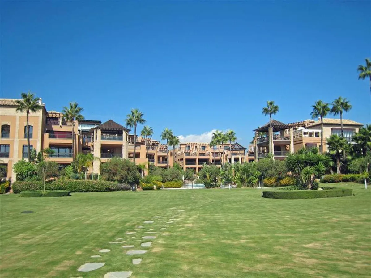 8a43436d-e9b8-4530-934e-e3b3261bf6a2