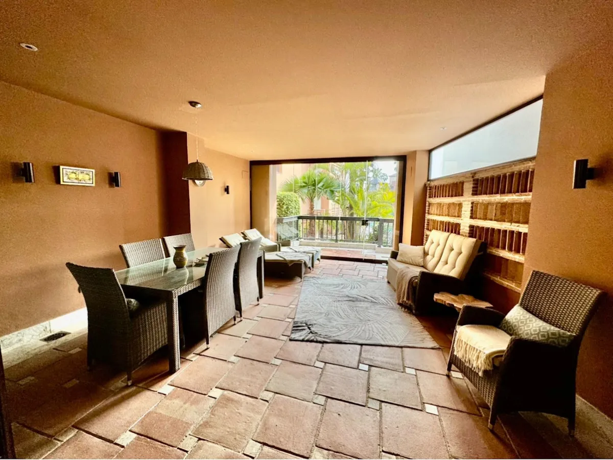 8dc79690-b97e-4902-b73a-23efd3572035