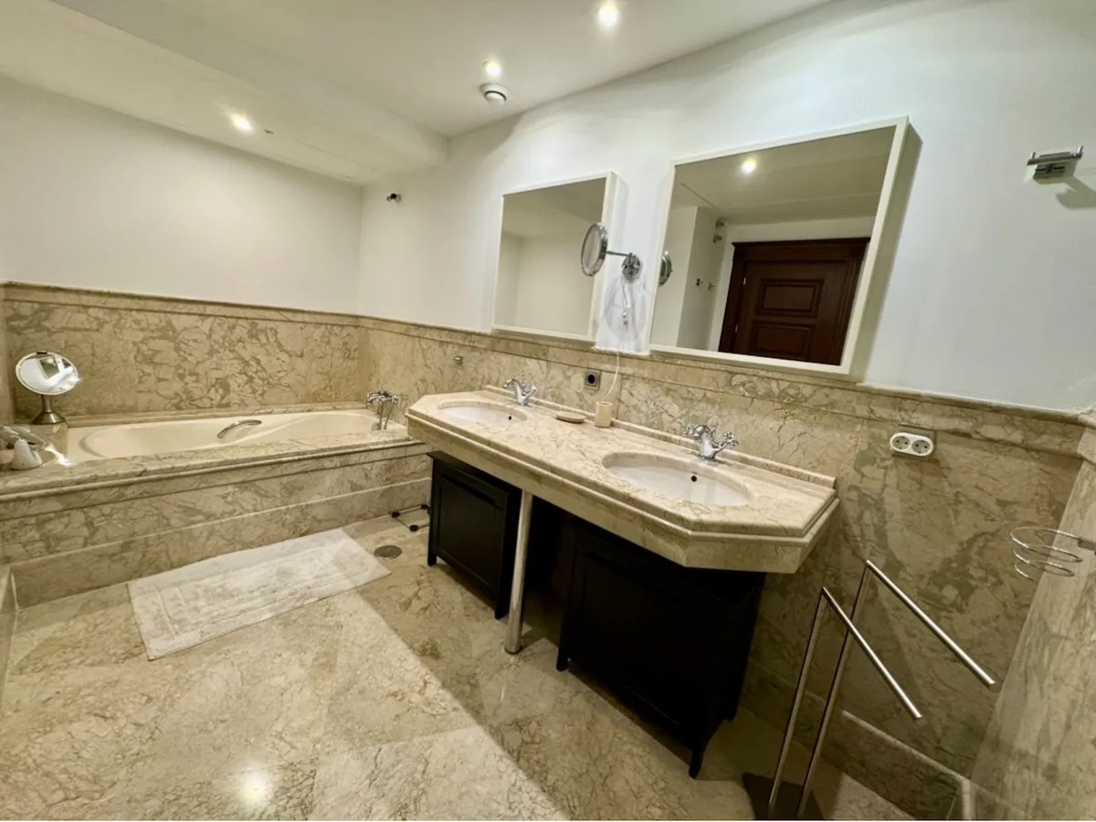 c34b7f5a-eadd-4950-b0ae-c0df1272c84e