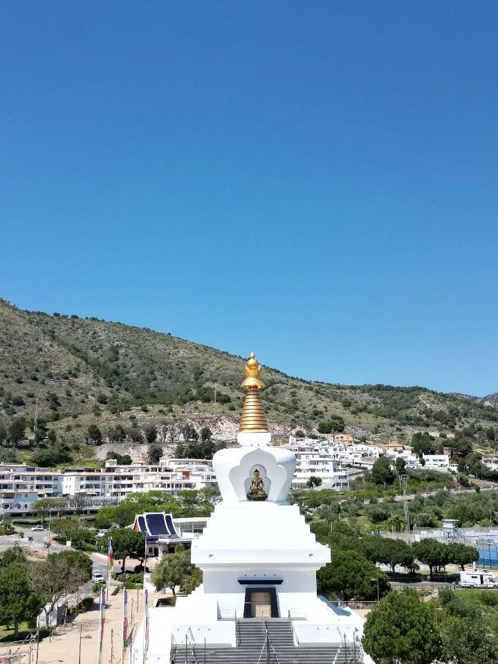 42d17b8d-340c-47ef-bb46-edb5ad91352b