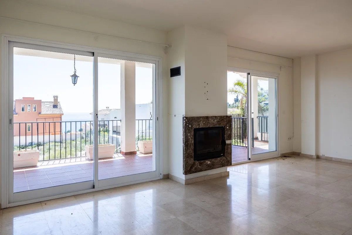 fb5996de-a545-469e-af6e-86307b21bd32