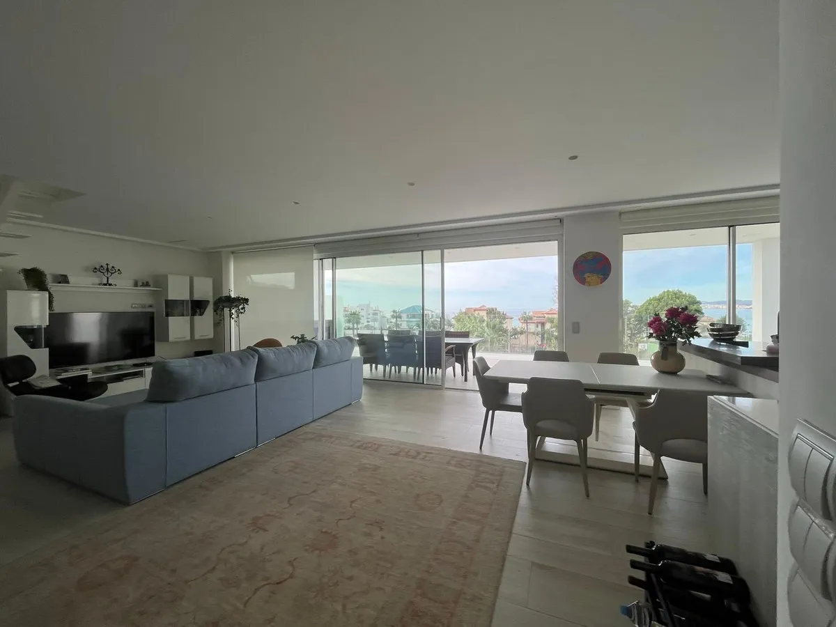 26bb5e20-507c-4c2e-9915-bdf2879c0288