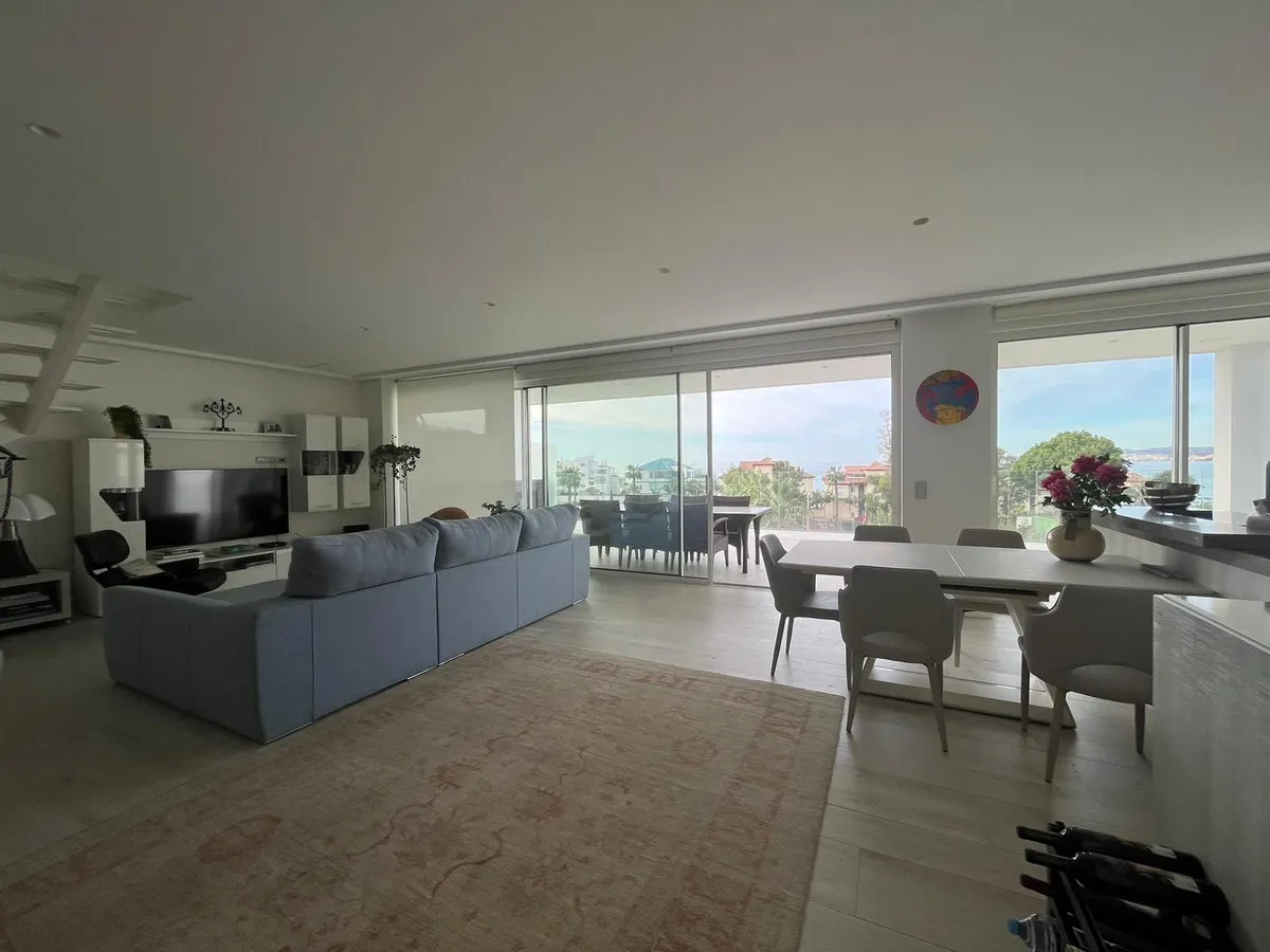 3a47042a-9771-4279-978c-4a836a9e6237