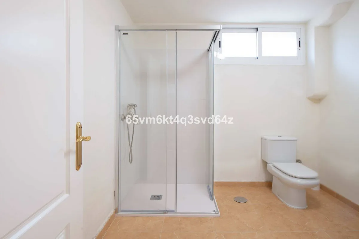 e23f44f3-80b6-449a-b953-ee507159af04