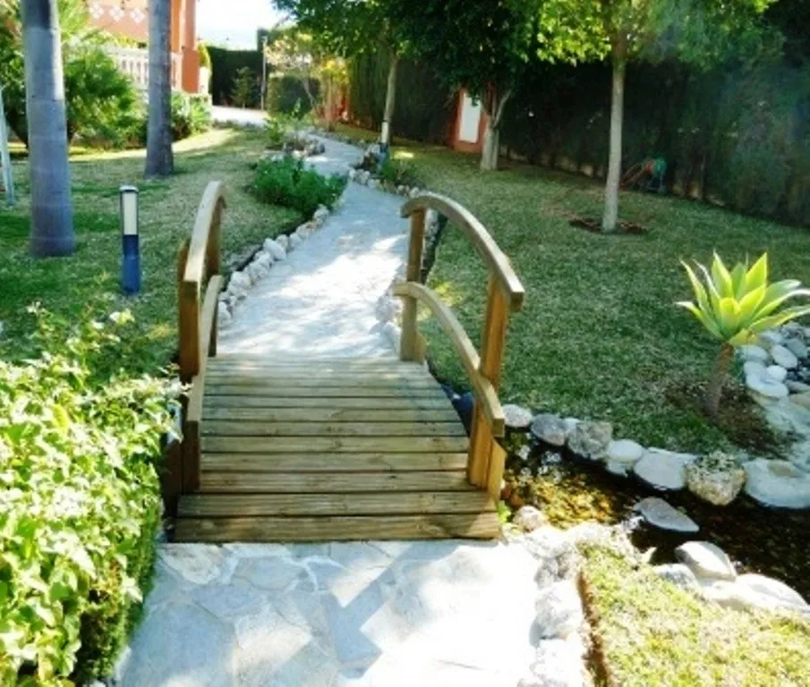 00e1e8c7-5374-49c2-ab56-cf52707c4c39