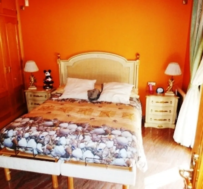 caf0df9c-1a50-4d50-abf4-d18ddbc0136b