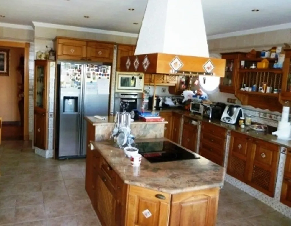 f3c4aac7-3bf7-4d34-8169-4f2bc1f83715