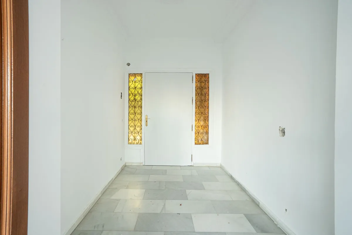 2c456221-4c0b-49e8-8492-b8f0463983c2