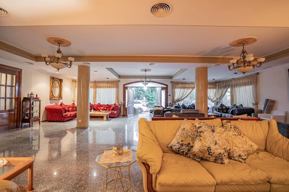 6ebc05f6-0f28-4e3c-a767-31b914502435