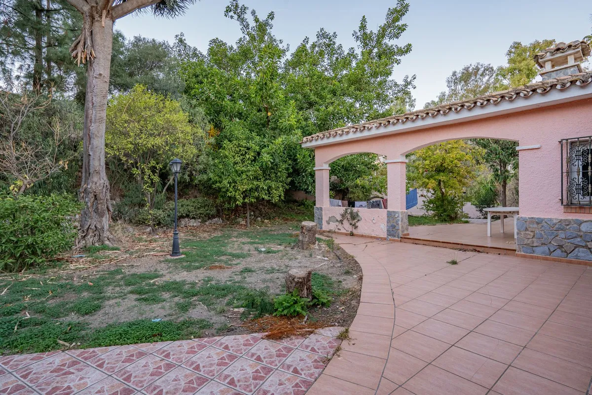 7d4f52cd-028b-474d-a511-5dbc087c1f2d