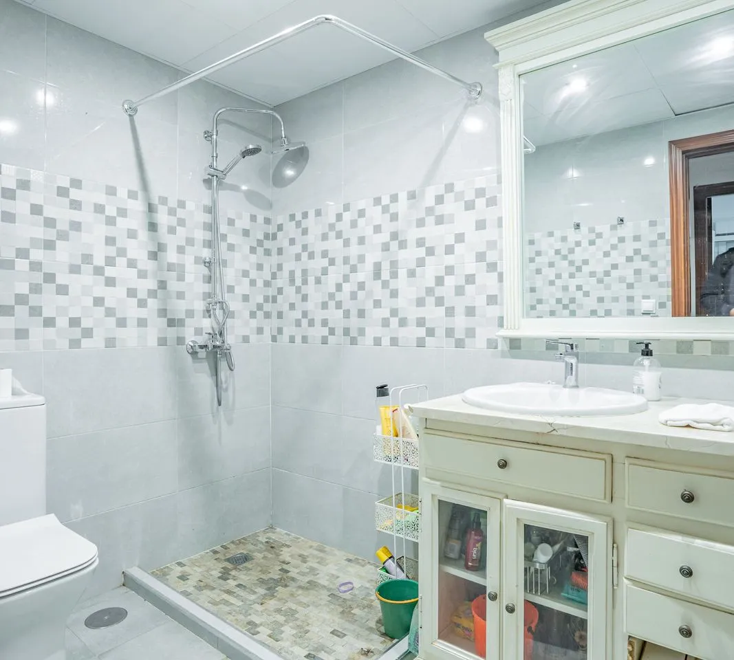 9b9ff1d6-8697-4f65-b332-cfe700f8a96b