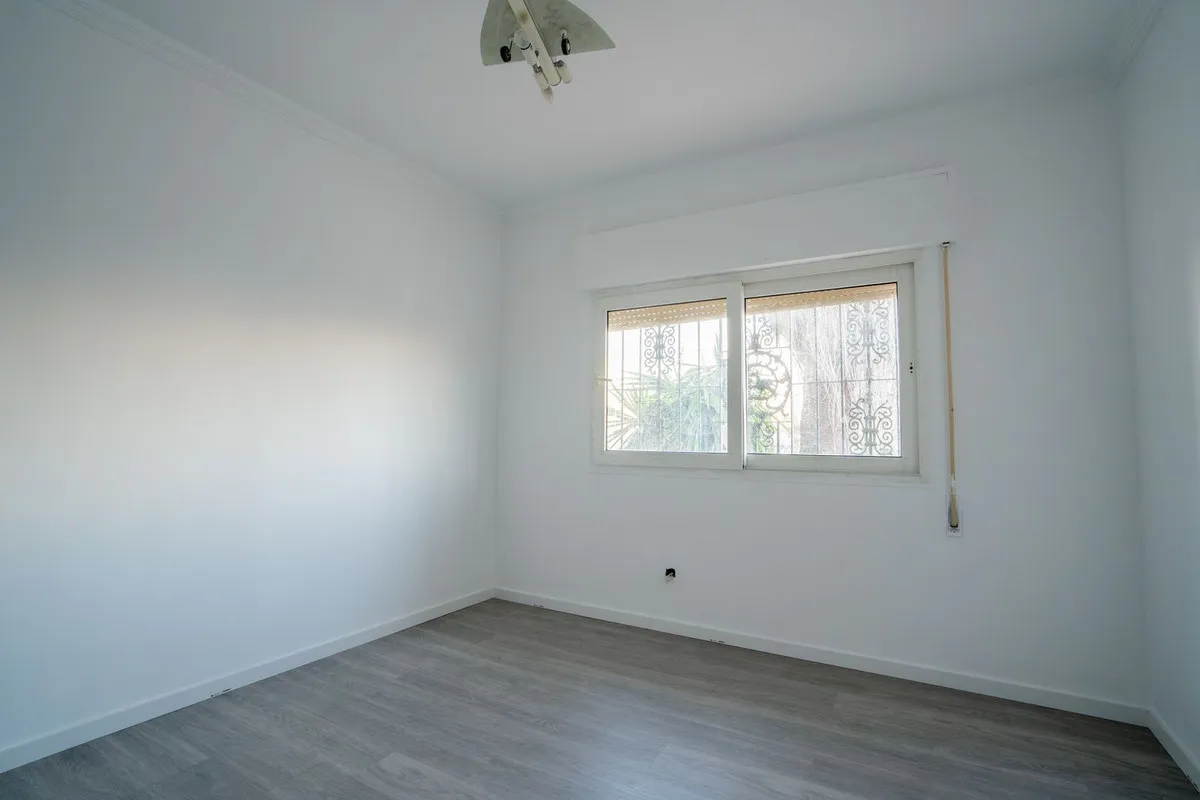 f965c8f7-26b8-4085-a0c4-68a35eb46472