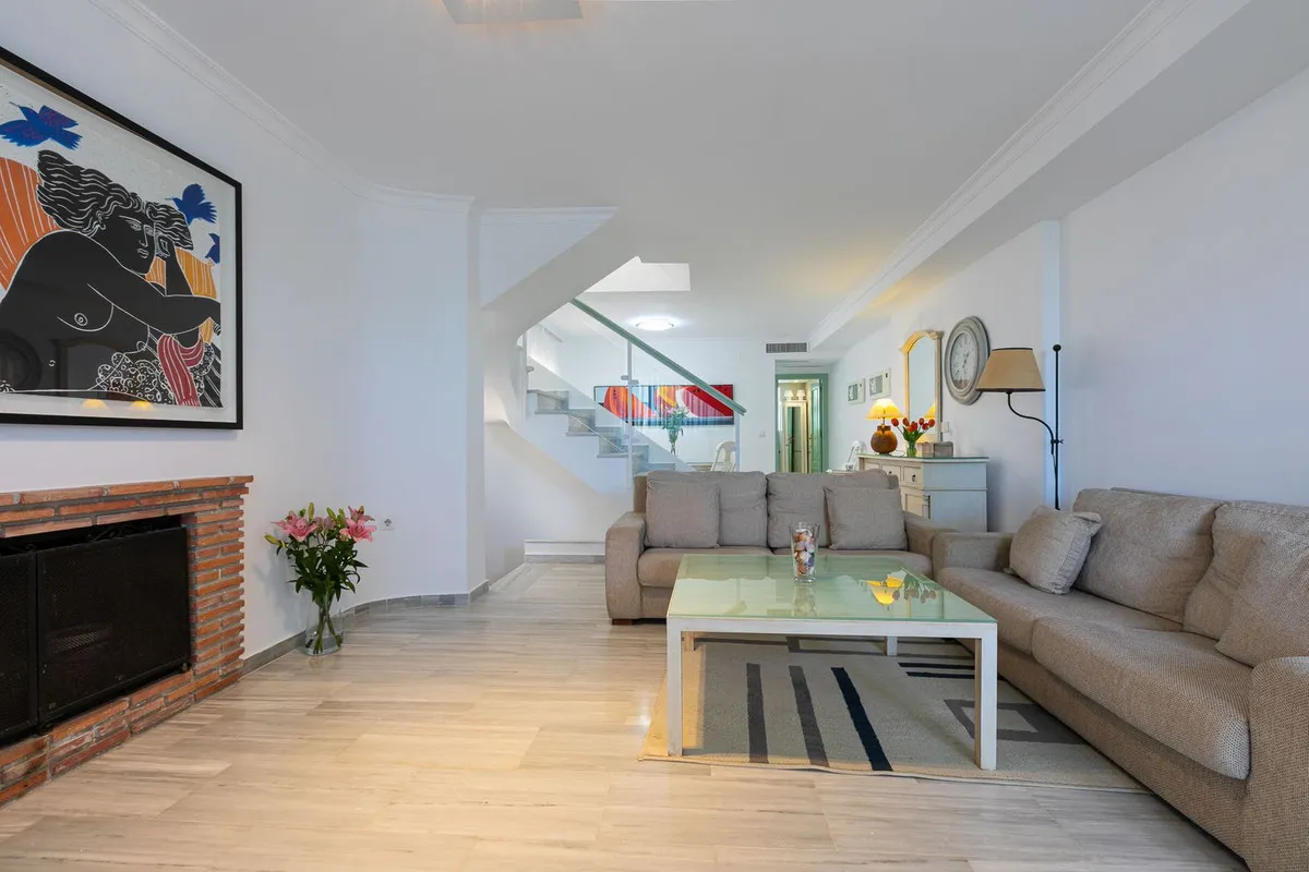 4c3796bf-7df5-4e8d-ba2a-32f531297676