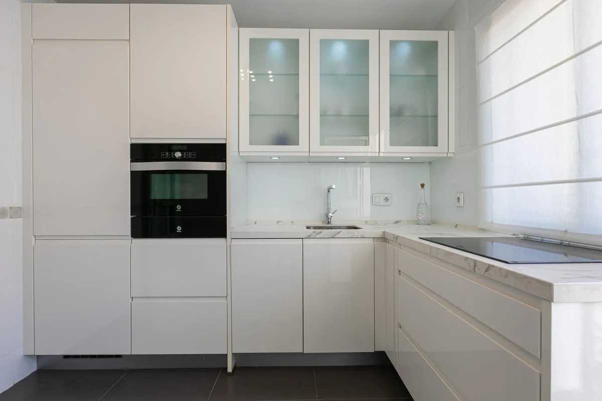 54ab1147-393f-4284-8f36-7d3553b52330