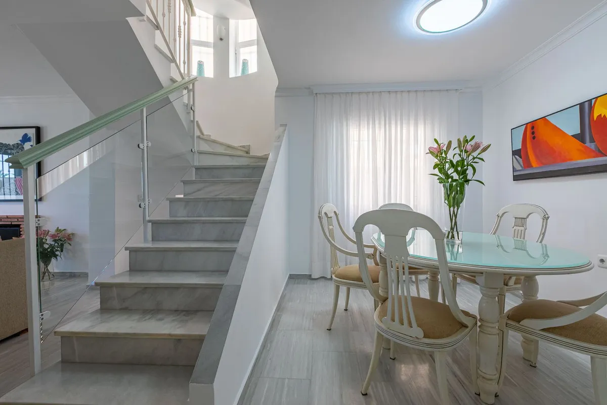 6d76d075-a7ff-48cc-afa6-006eeaacb45a