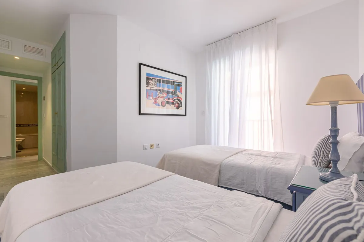 7ae20eb1-e441-49d9-badb-8a1ad0bd2628