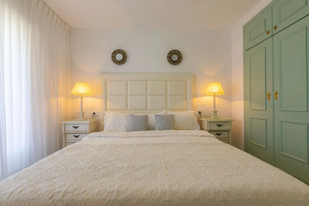 a8b6eecf-97f5-428a-b634-87e8d263c12c