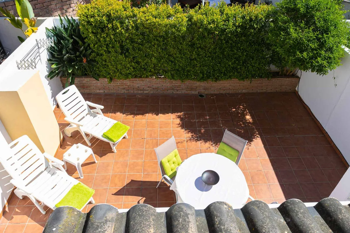 ae2f80a8-52f3-44fc-a055-e7e622801f4f